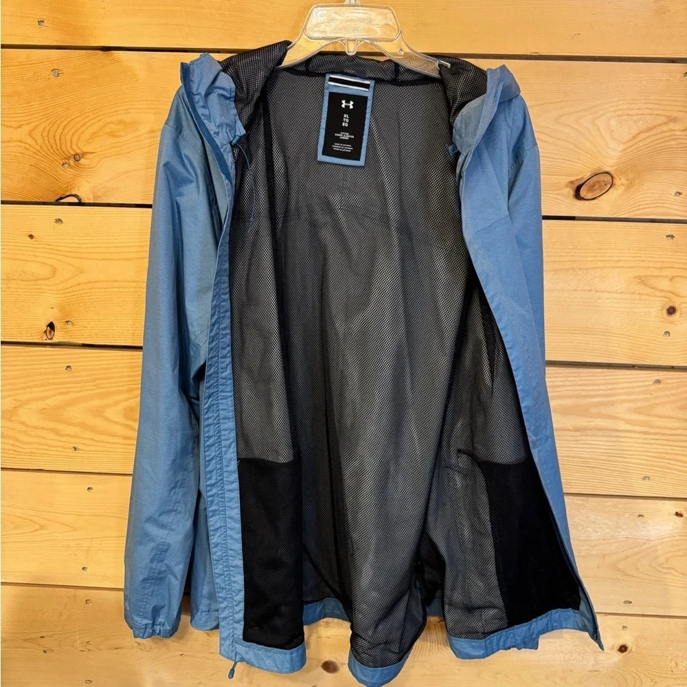 Under Armour Men Blue Hooded Windbreaker Jacket XL Lightweight Zip Athletic